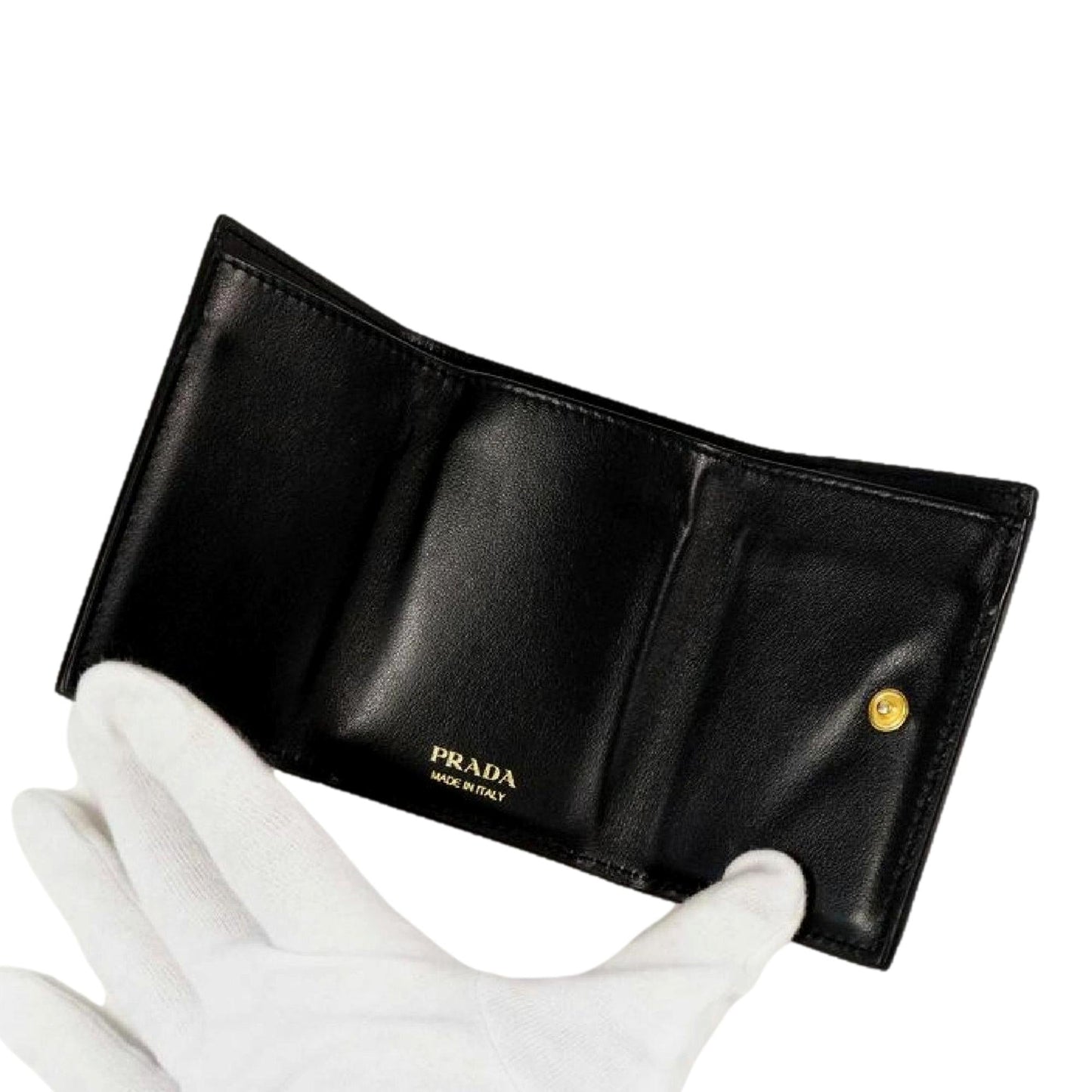 Womens Vitello Move Black Leather Compact Envelope Trifold Wallet