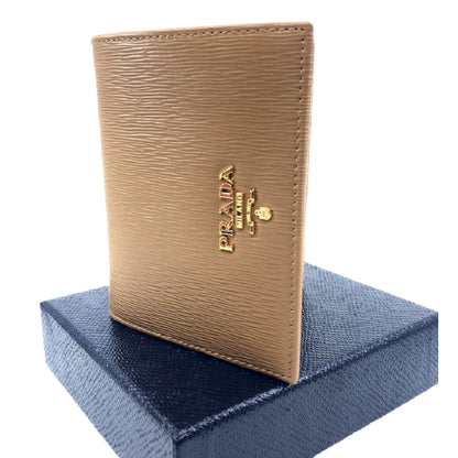 Vitello Move Cipria Beige Leather Bifold Snap Wallet